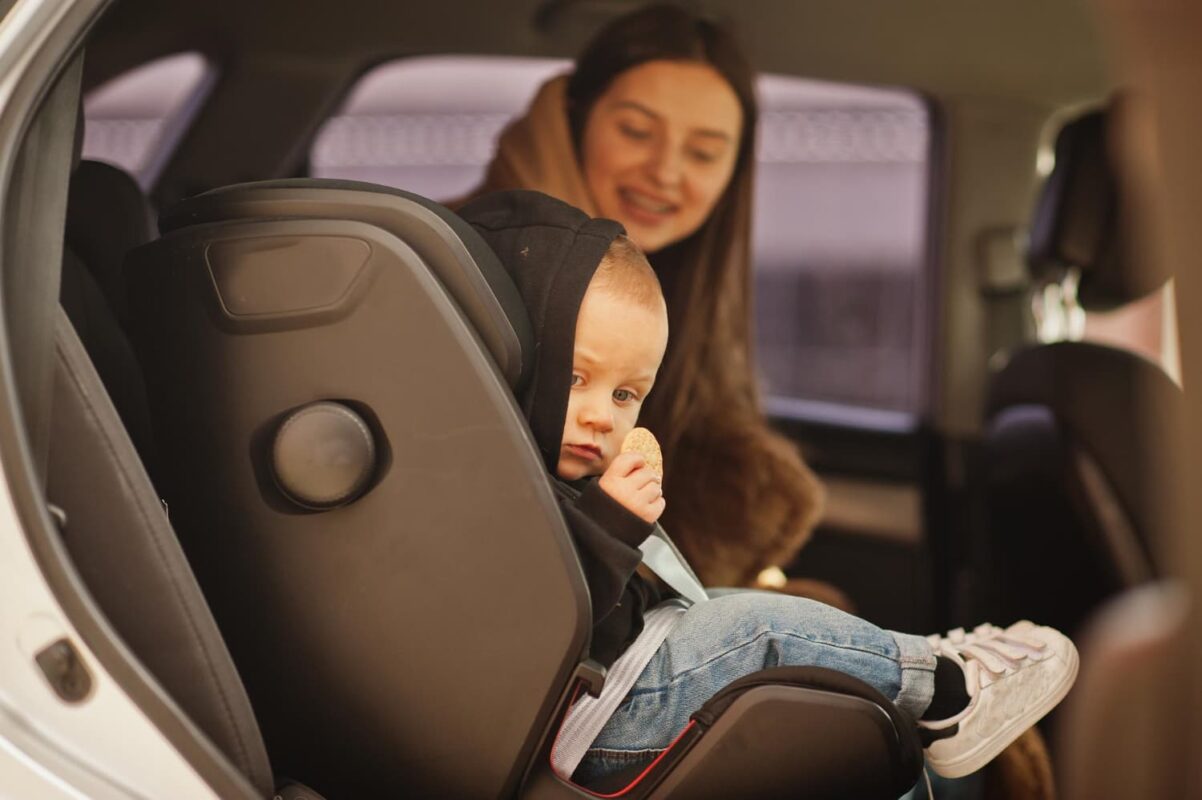 how to choose the right baby car seat for your loved ones